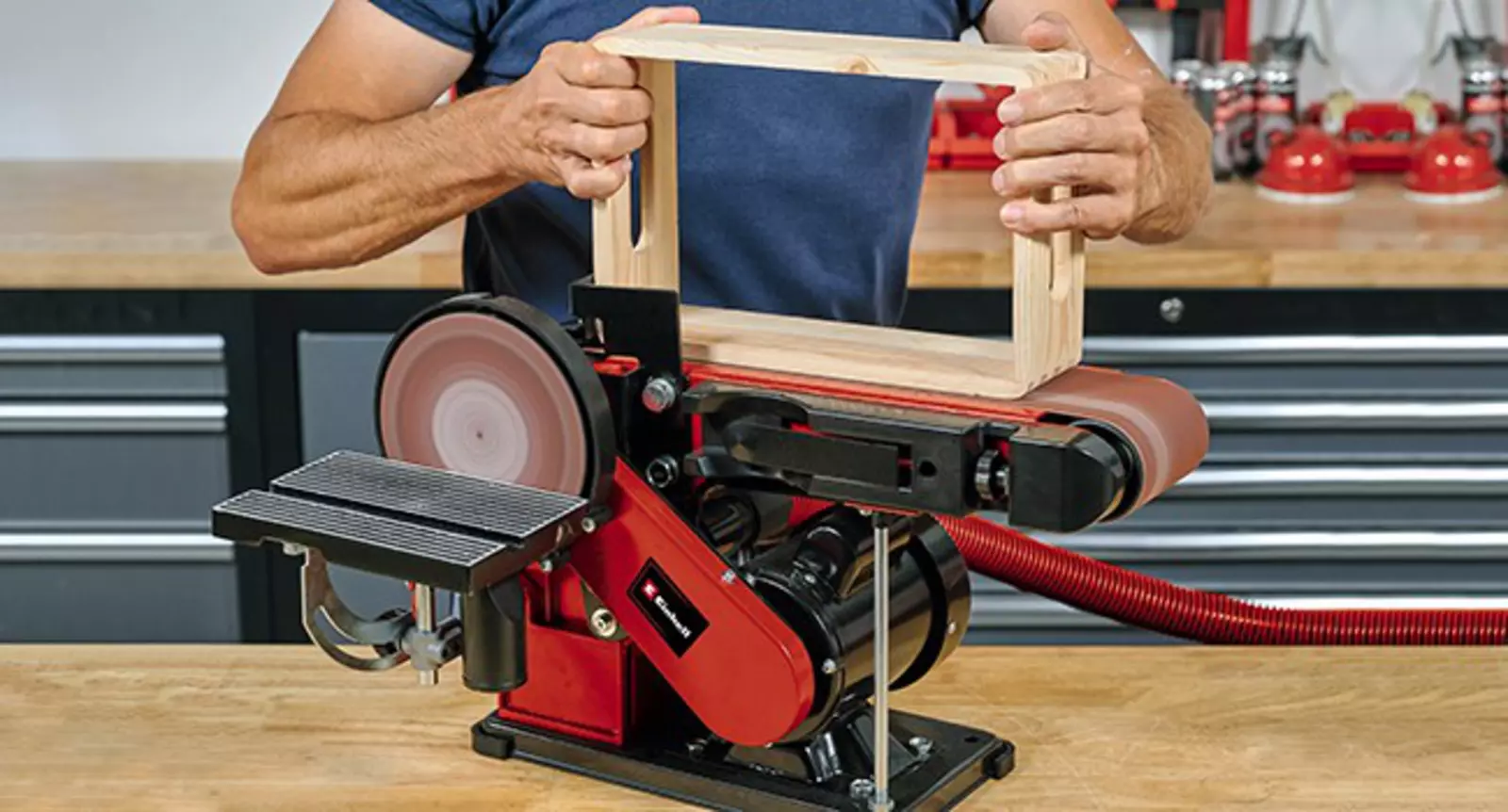 Sanding-belt-for-large-areas